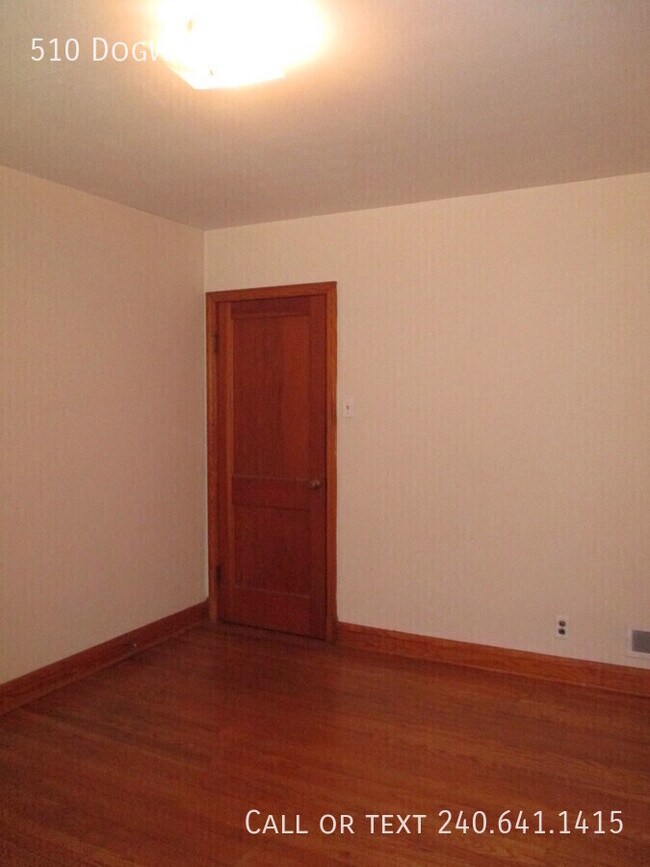 Building Photo - 510 Dogwood Dr