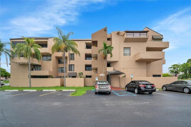 Building Photo - 10400 SW 108th Ave