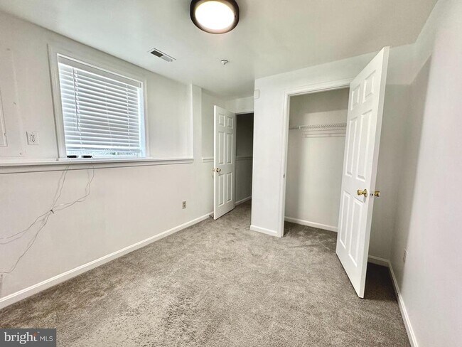 Building Photo - 597 Primus Ct