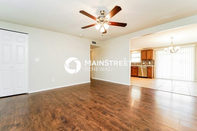 Building Photo - 3 Bedroom Pet-Friendly Home in Tucson, AZ ...