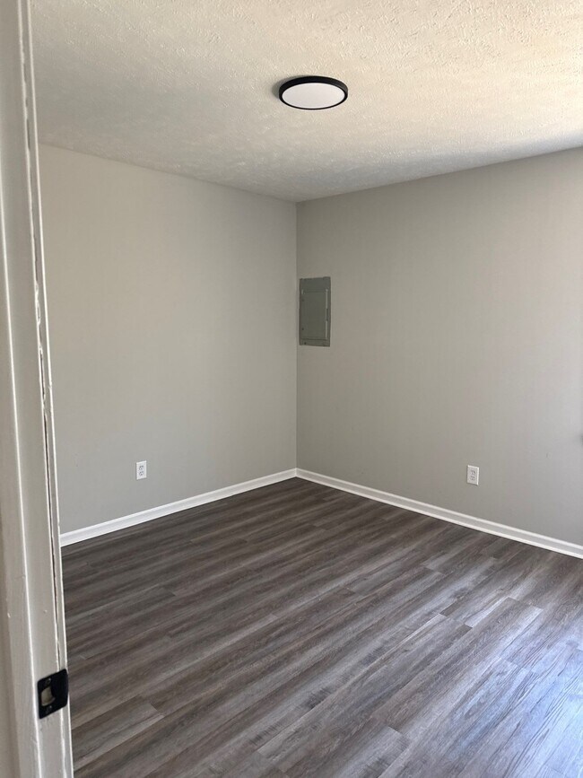 Building Photo - 40 W Cooper St