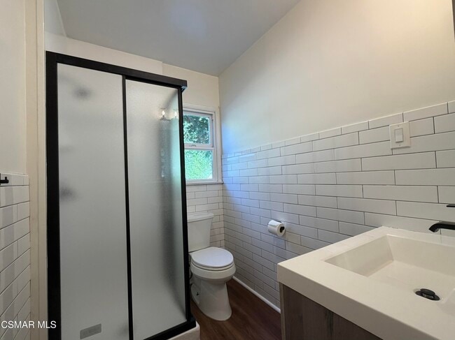 Building Photo - 279 Lake Sherwood Dr