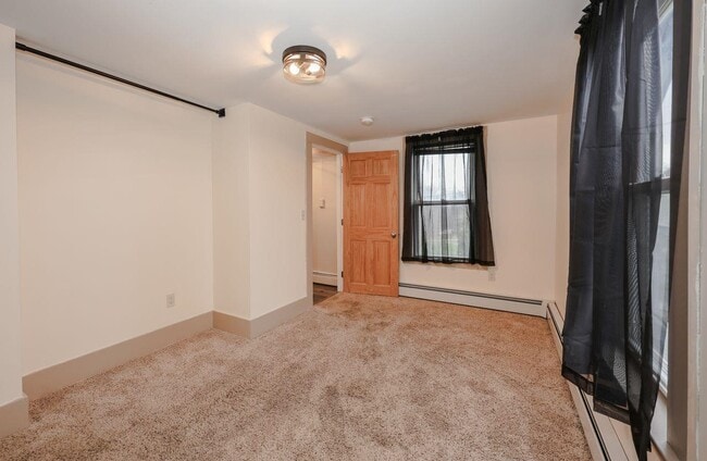 Building Photo - 3 Clark Rd