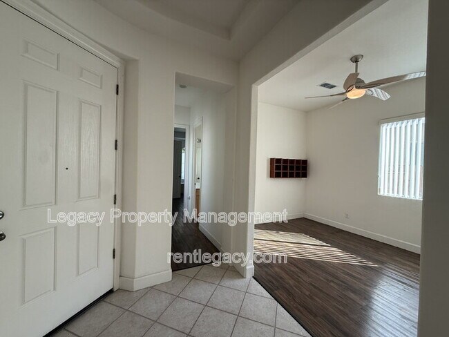 Building Photo - 1700 Charm Way
