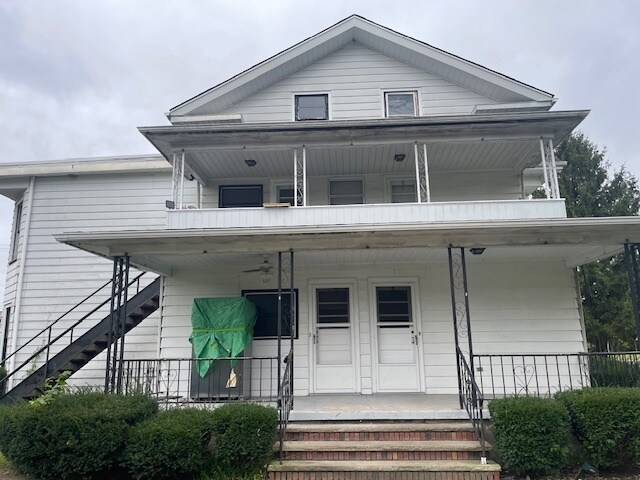 Building Photo - 691-693 Wyoming Avenue