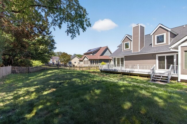 Building Photo - 18609 Broadfield Dr