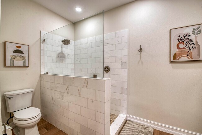 Building Photo - 779 Windermere Way