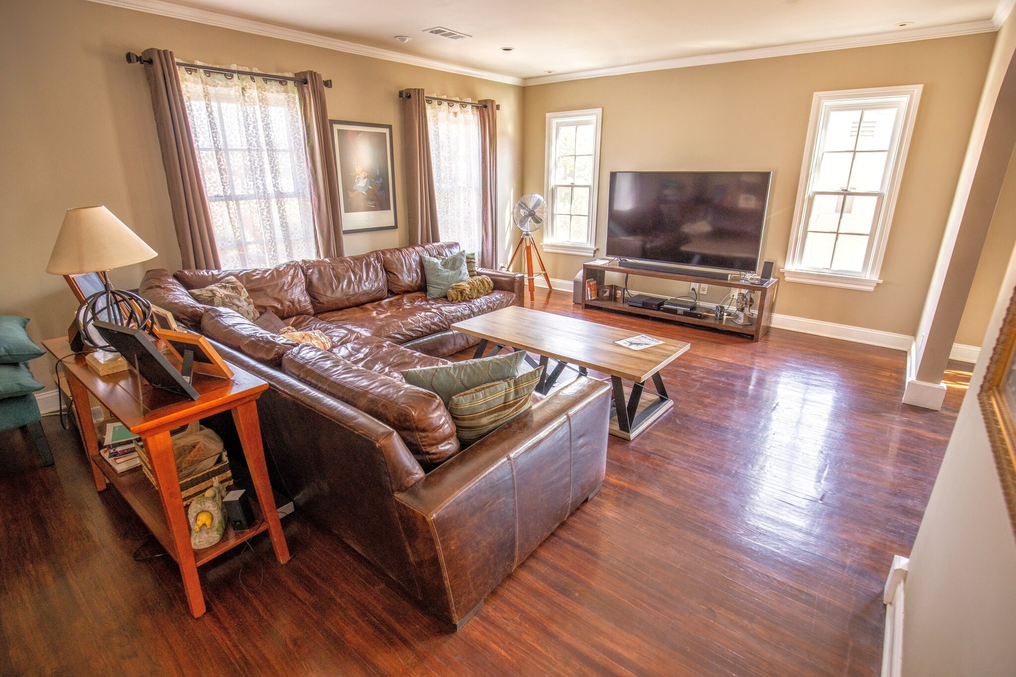 Huge, light-filled living room. - 1327 S Sycamore Ave