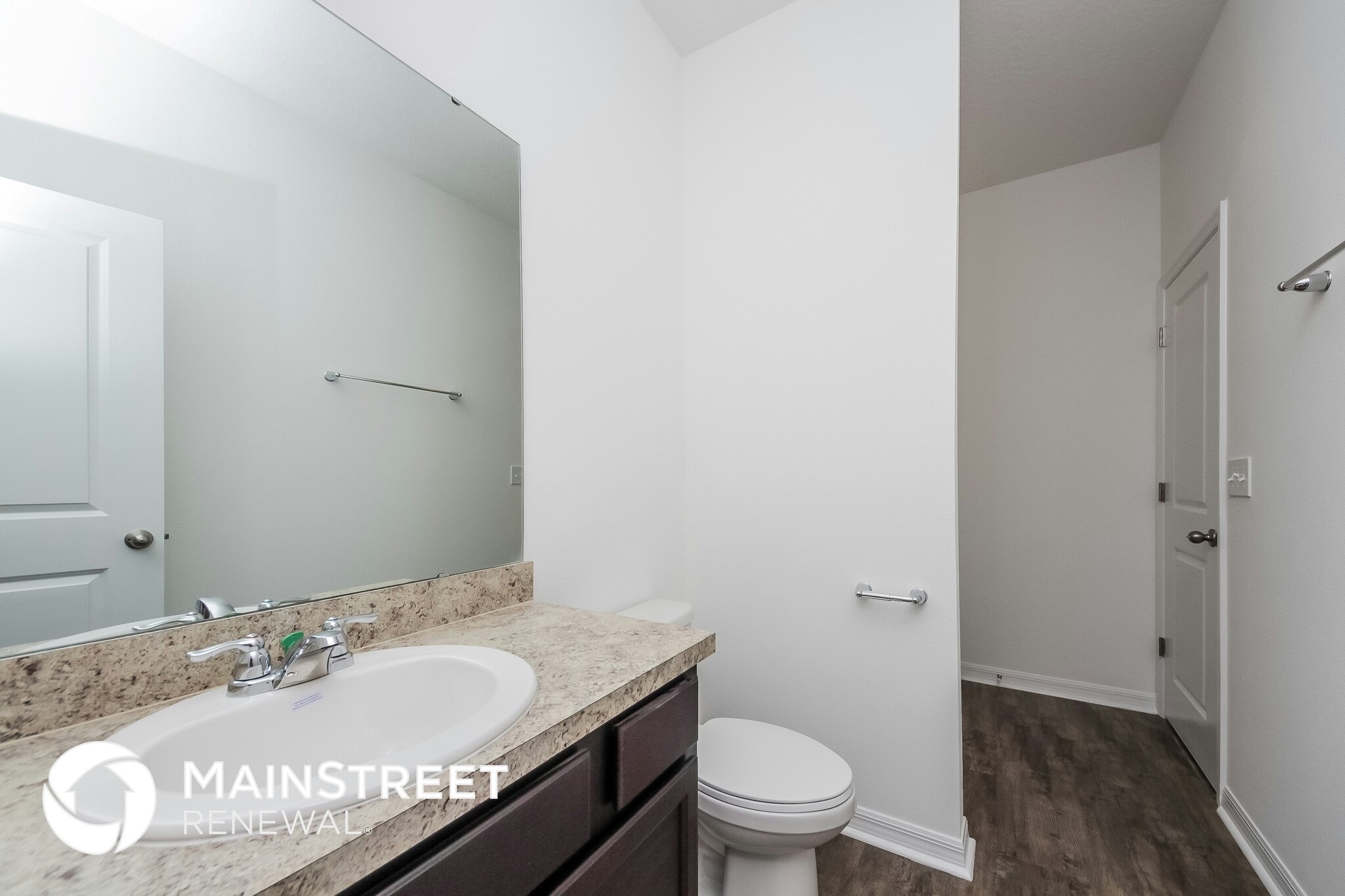 Building Photo - 167 Hidden Lk Lp