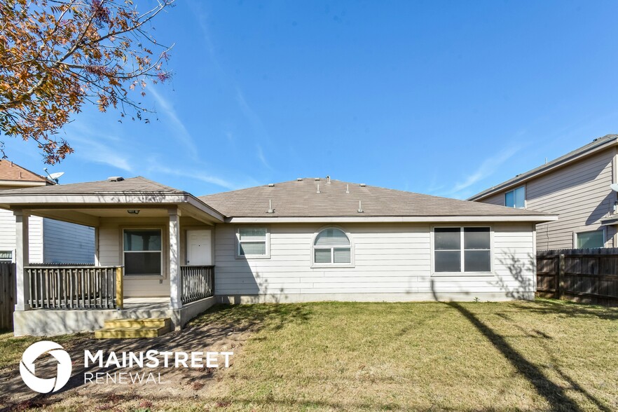 Building Photo - 7410 Great Lakes Dr