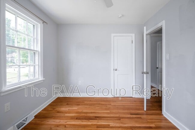 Building Photo - 1023 Fourqurean Ln
