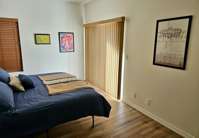 Building Photo - 3001 E Butler Ave