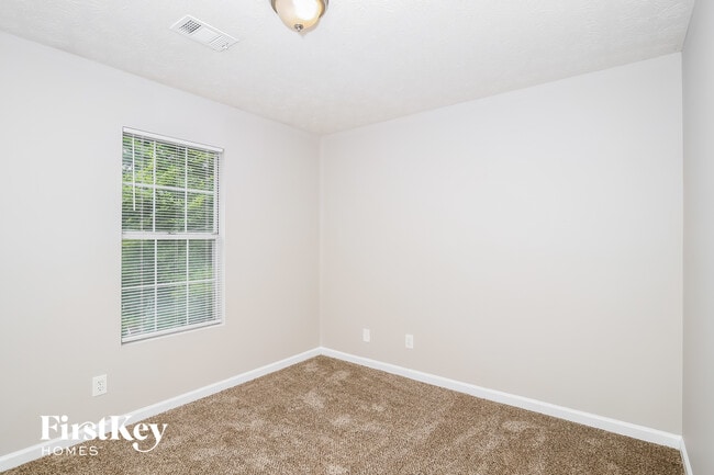 Building Photo - 3818 Rolling Pl