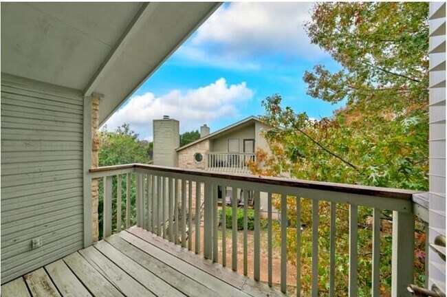 Building Photo - 4404 Travis Country Cir