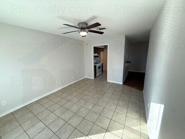 Building Photo - AVAILABLE NOW!!! Lovely 3 bedroom, 1 bath house in Duncanville