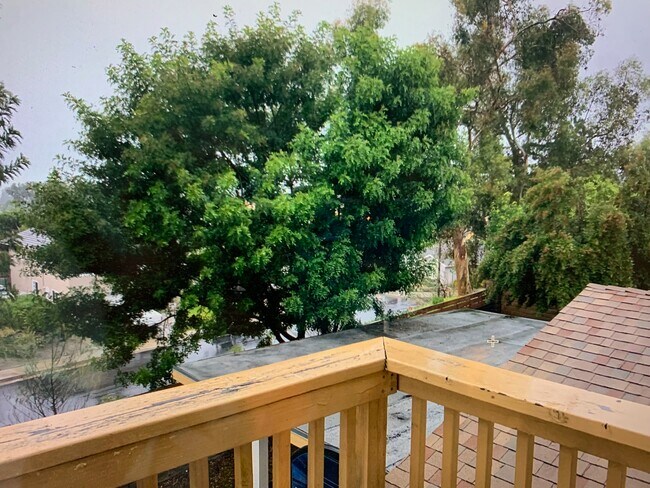 Building Photo - 23465 Via Ronda