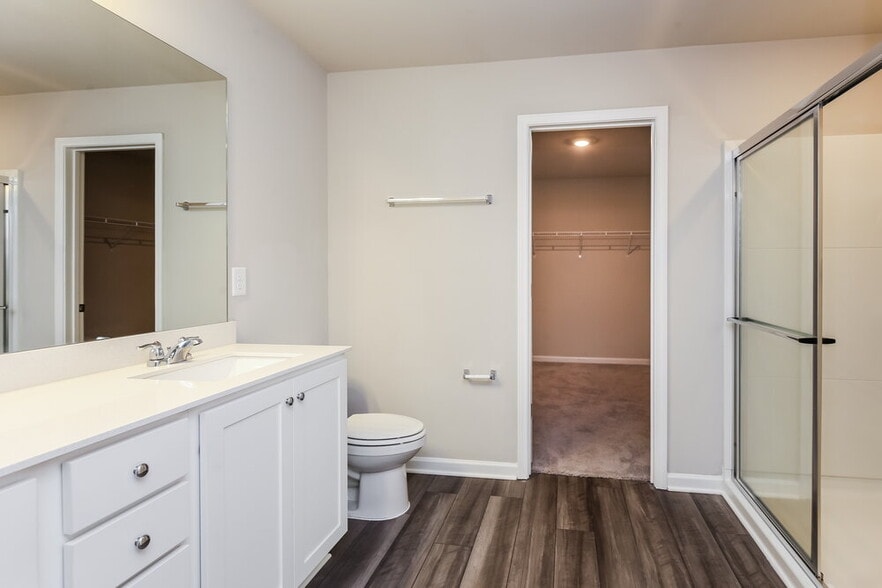 Building Photo - 567 Knightsbridge Ln