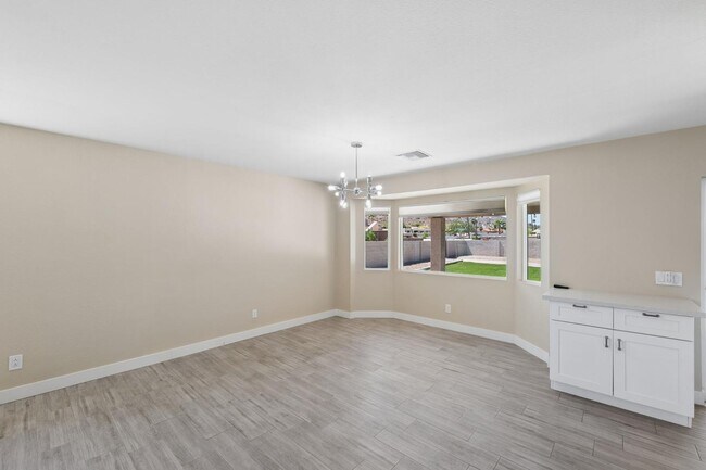 Building Photo - 13222 N 1st Ave