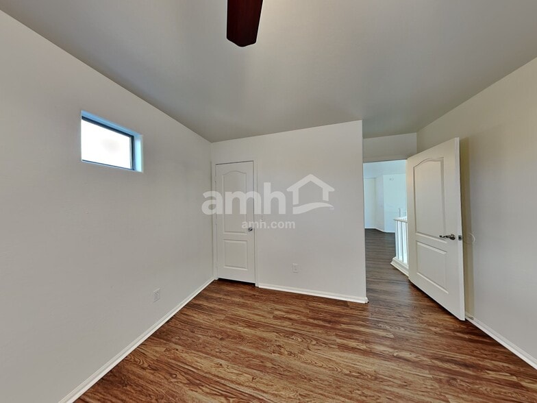 Building Photo - 17781 W Andora St