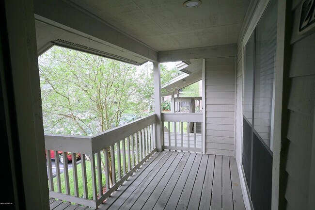 Building Photo - 10200 Belle Rive Blvd