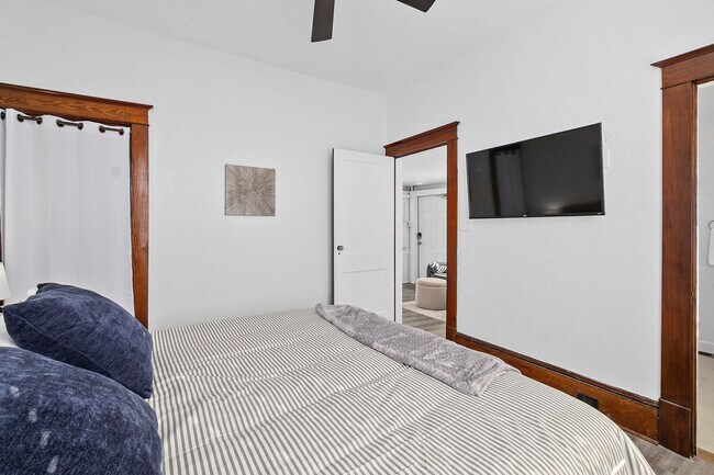 Building Photo - 116 San Marco Ave