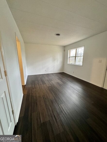 Building Photo - 44 Armstead Dr