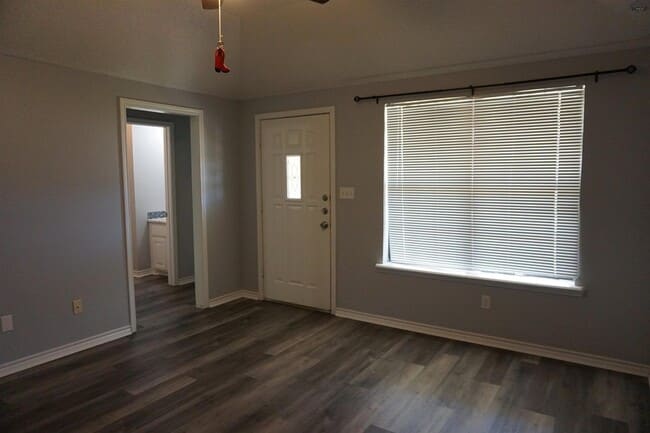 Building Photo - 5216 Brookwood Dr