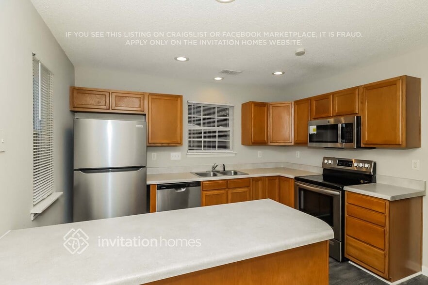 Building Photo - 10571 English Setter Way