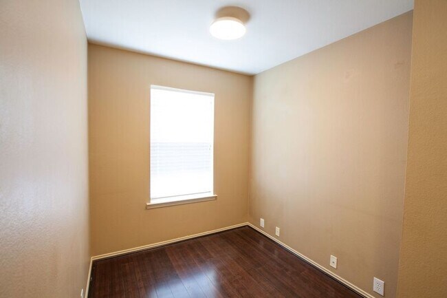 Building Photo - 11544 Blackhawk Dr