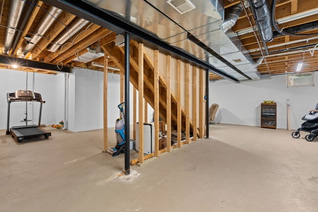 Building Photo - 254 Hunters Trail