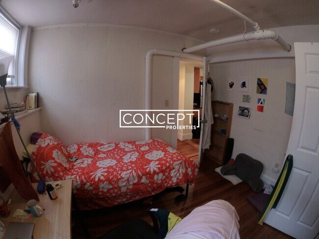 Building Photo - 241 Freeman St