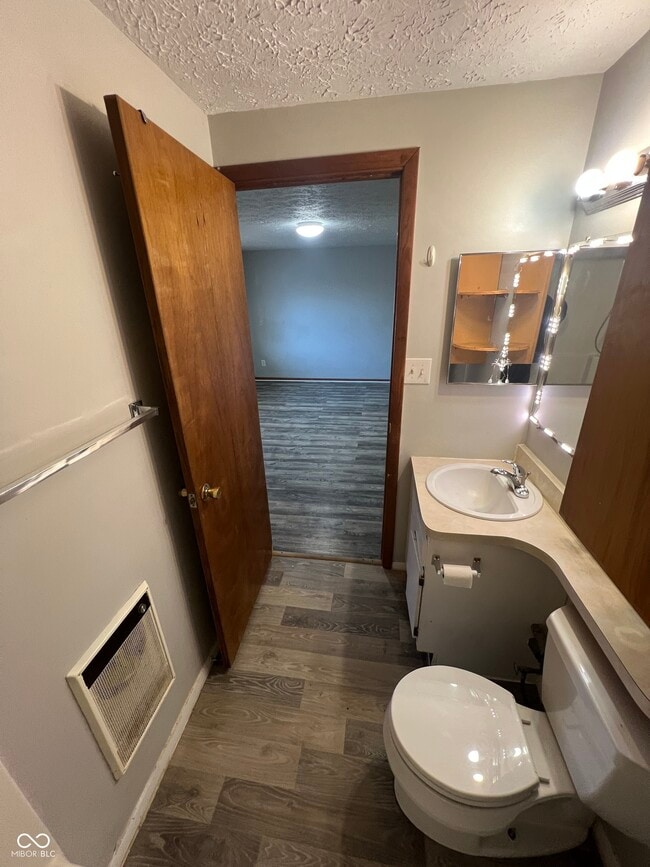 Building Photo - 1818 Michigan St