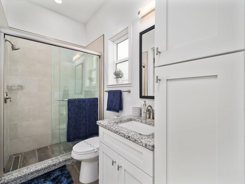Building Photo - 705 North Oceanshore Boulevard-SI FL2-ID1051619P