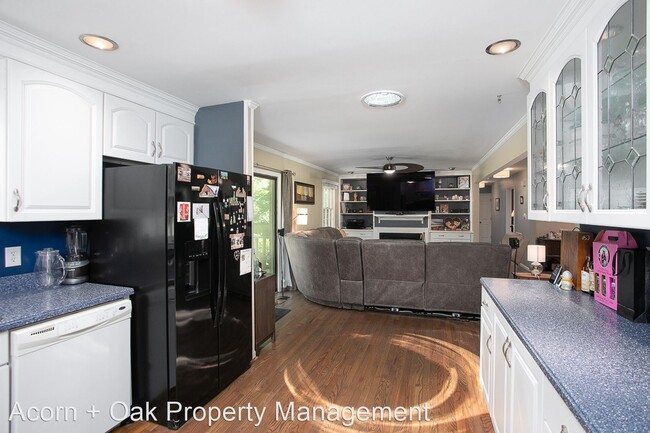 Building Photo - 3 br, 2 bath House - 115 Bruton Drive