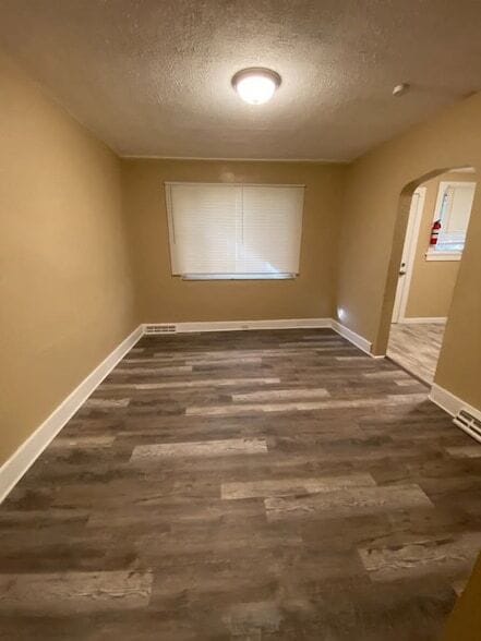 Building Photo - 653 Seagirt St