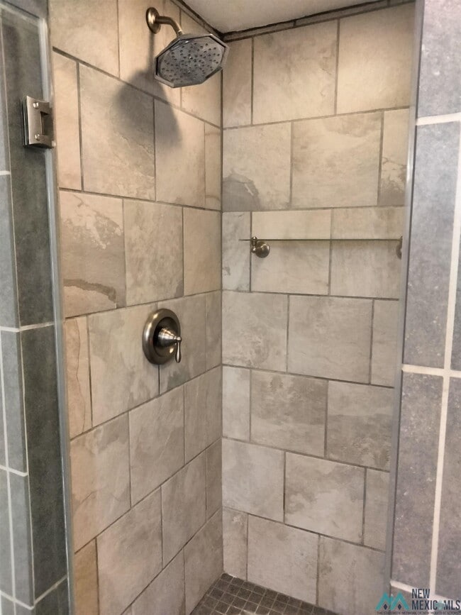 Building Photo - 1808 Arcineiga Dr