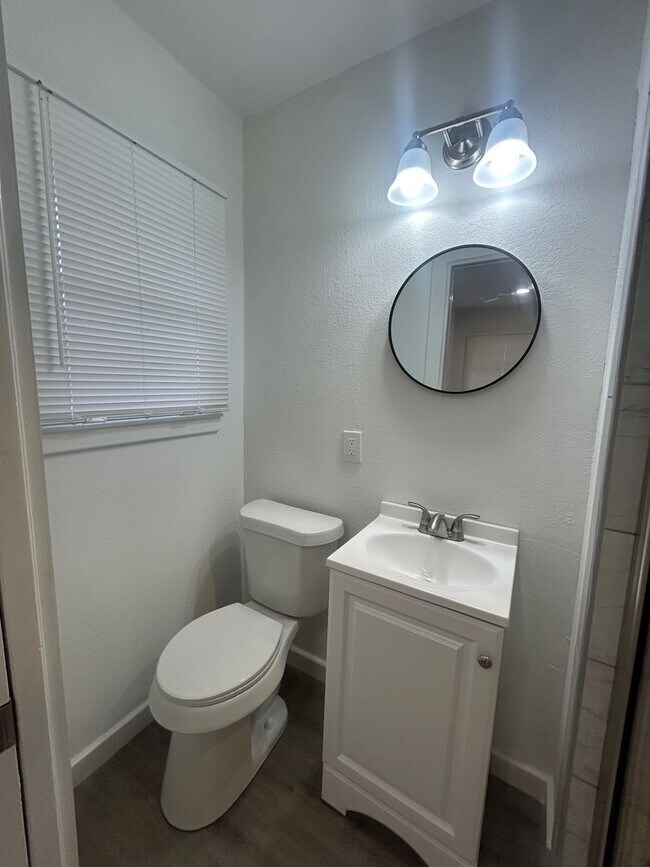 Building Photo - Newly renovated 3 bedroom in Central Waco