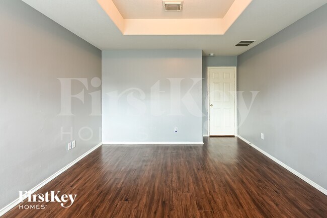 Building Photo - 19207 Desert Moon Dr