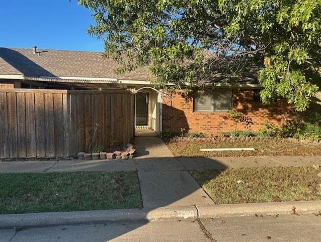 Building Photo - 422 S 4th St