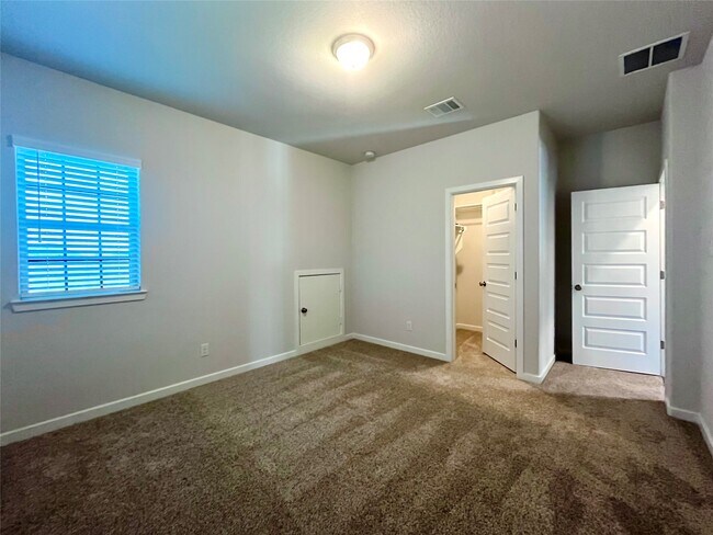 Building Photo - 23707 Montclair Forest Trl