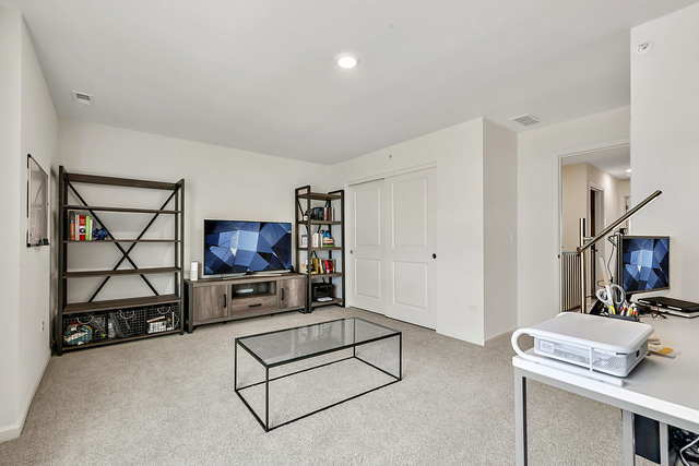 Building Photo - 2824 Kessler Dr