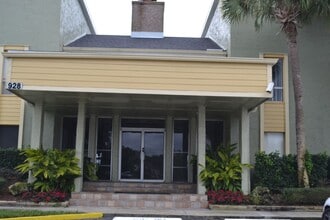 Building Photo - 1st Floor 1Bdrm 1Bth
