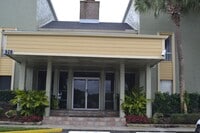 Building Photo - 1st Floor 1Bdrm 1Bth