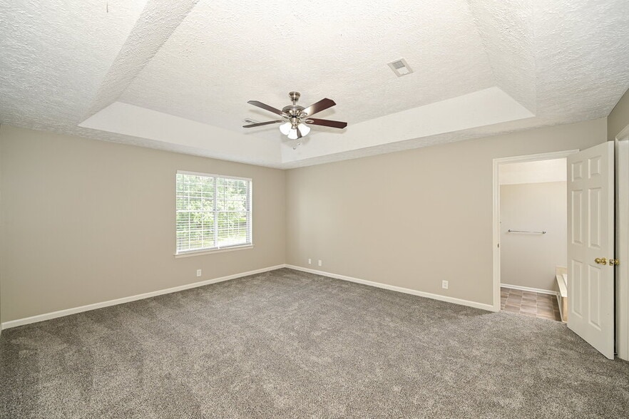 Building Photo - 6005 Bradford Hills Dr