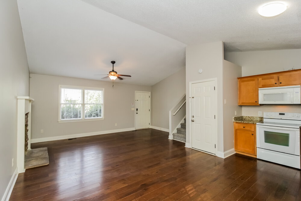 Building Photo - 23 Southview Dr