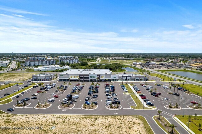 Building Photo - 8215 Millbrook Ave