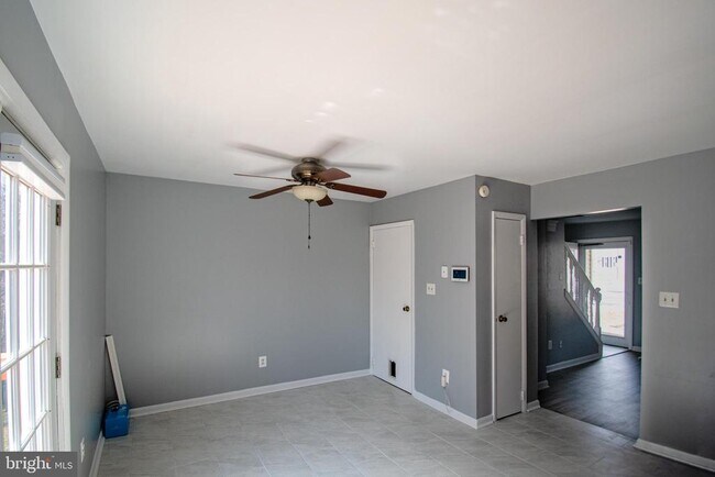 Building Photo - 5222 Magnolia Pl