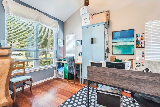 Building Photo - 10803 Sans Souci Pl