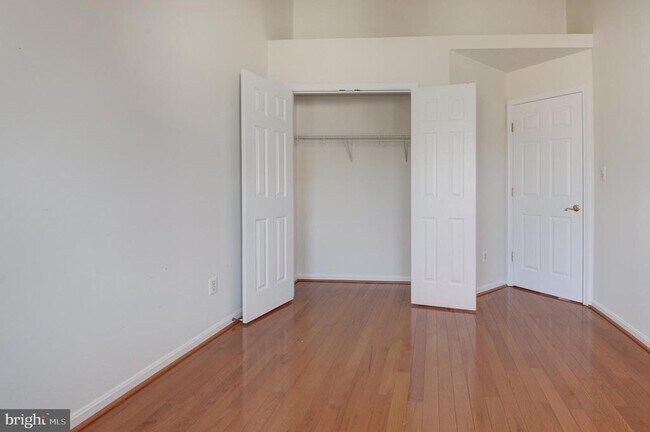 Building Photo - 18818 Silverwood Terrace