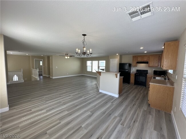 Building Photo - 9754 Splendor Sky Ave